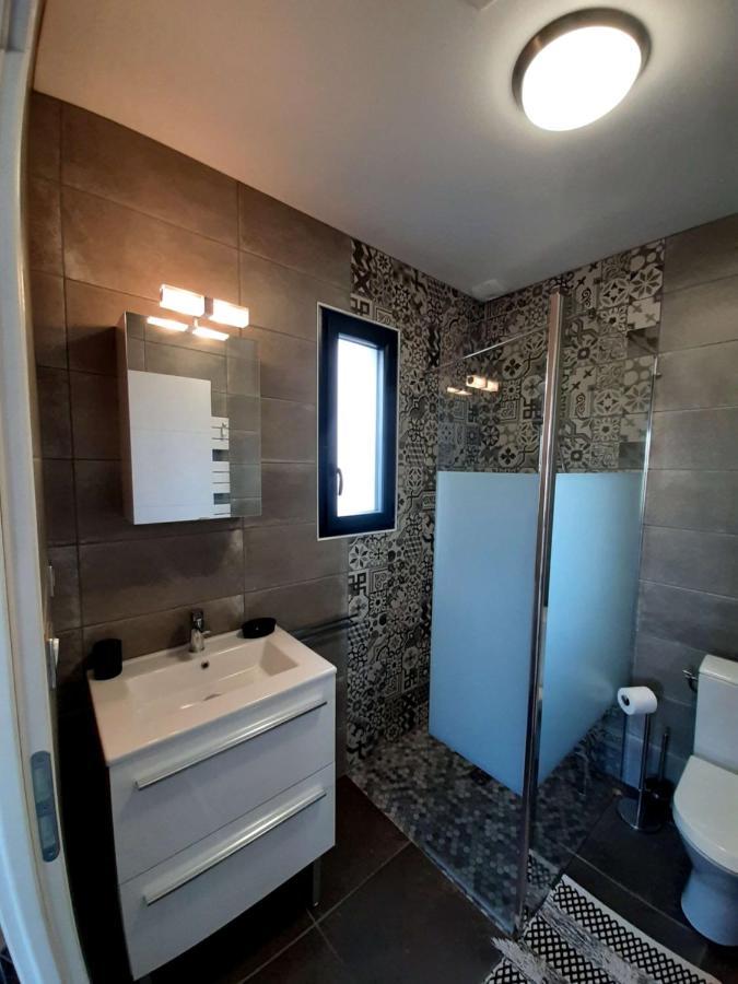Ychoux Un Sejour Romantique En Couple Avec Jacuzzi Prive Chromotherapie Jardin Maison Privee מראה חיצוני תמונה