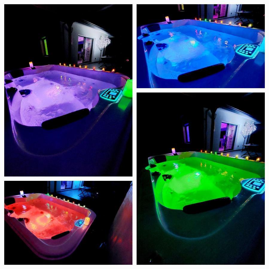 Ychoux Un Sejour Romantique En Couple Avec Jacuzzi Prive Chromotherapie Jardin Maison Privee מראה חיצוני תמונה